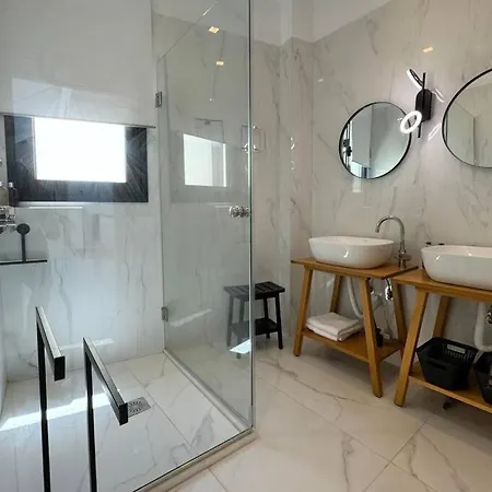 Casa Athena In 别墅 *