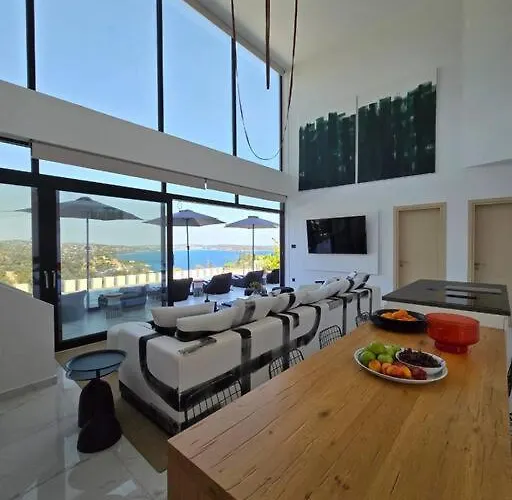 Casa Athena In Villa